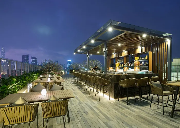 Fraser Suites Shenzhen, Near Huaqiang North Business Zone, Infinity Pool, Offer 1 Free Breakfast