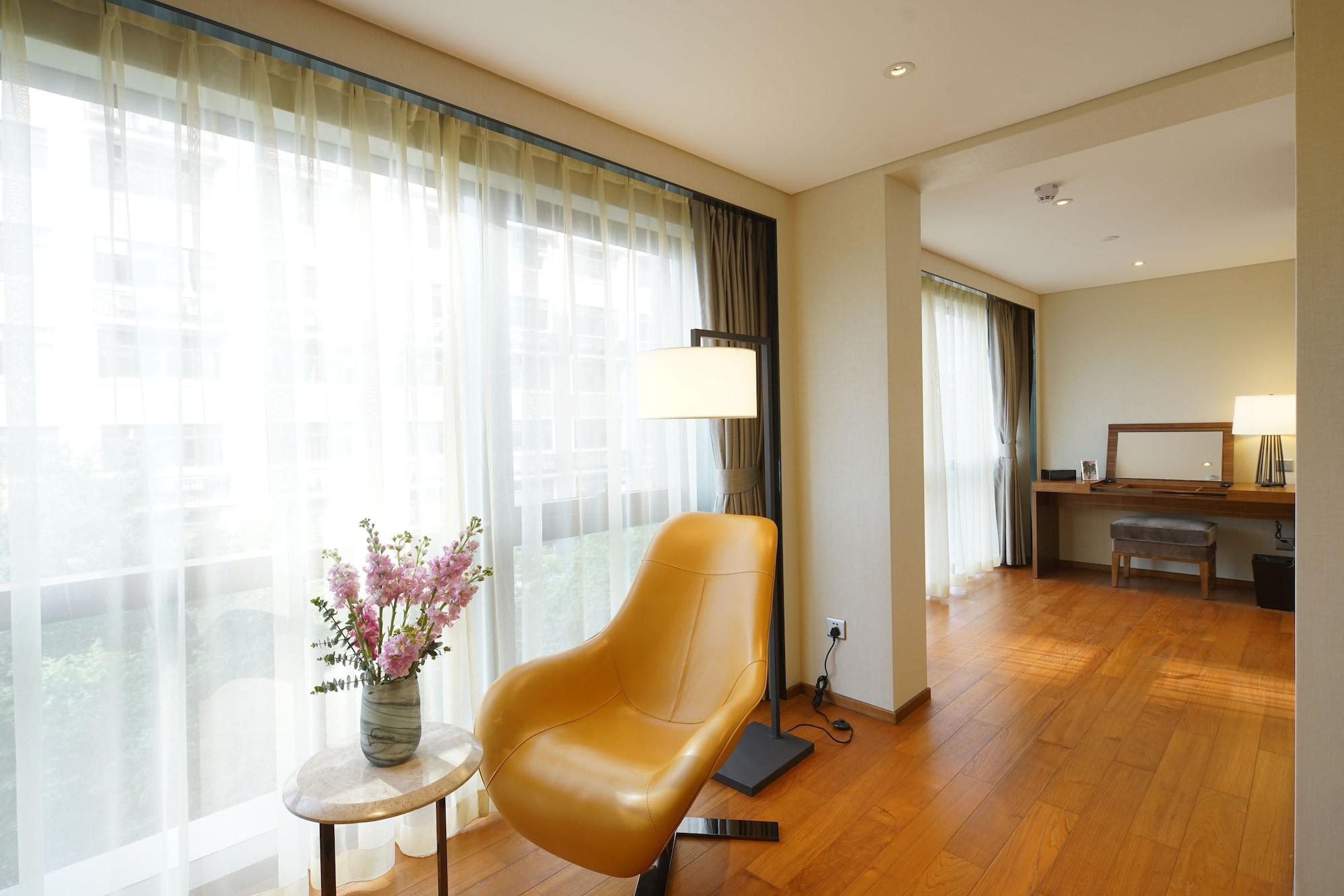 Fraser Shenzhen, Near Huaqiang North Business Zone, Infinity Pool, Offer 1 Free Breakfast 5* Shenzhen