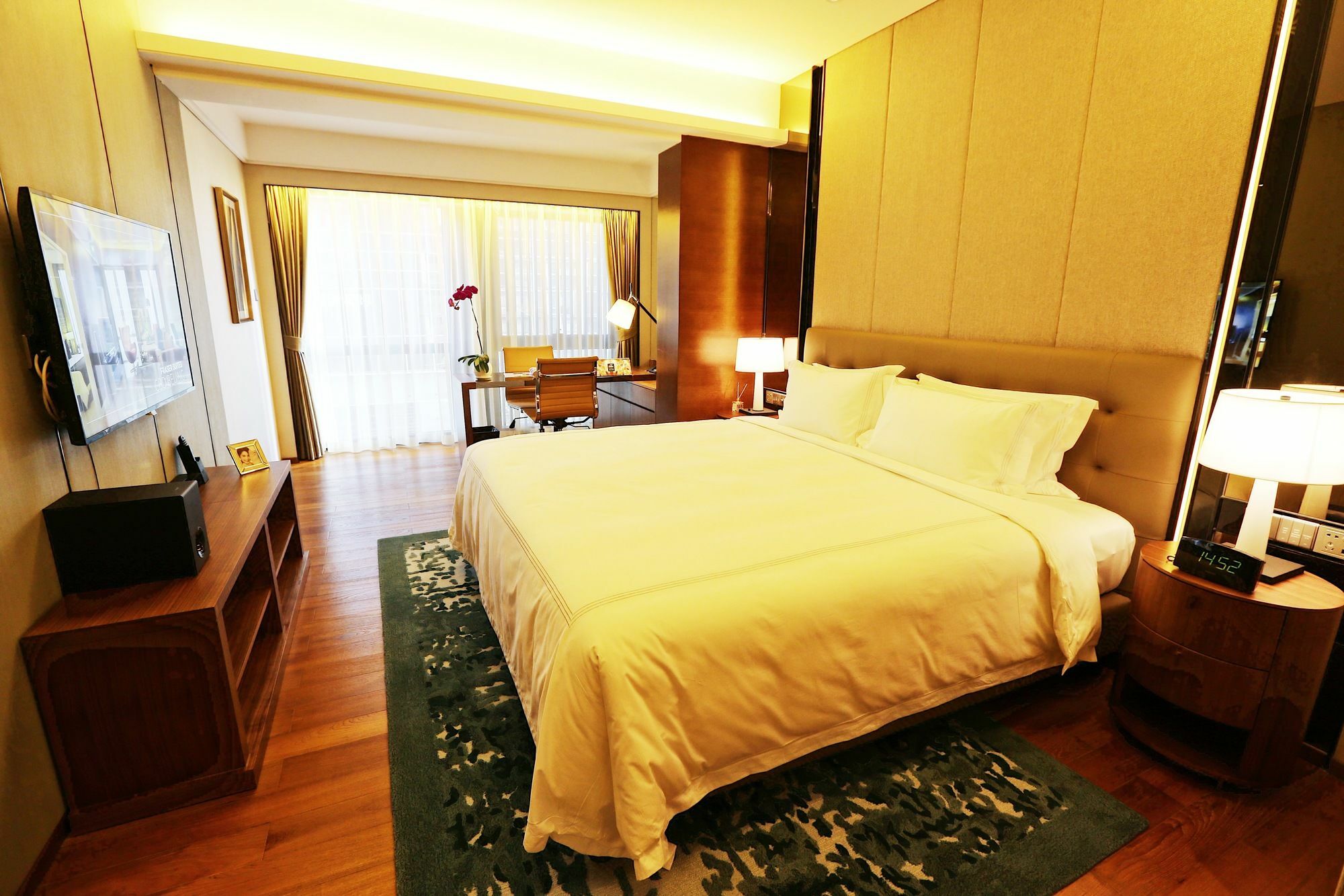 Fraser Shenzhen, Near Huaqiang North Business Zone, Infinity Pool, Offer 1 Free Breakfast 5*