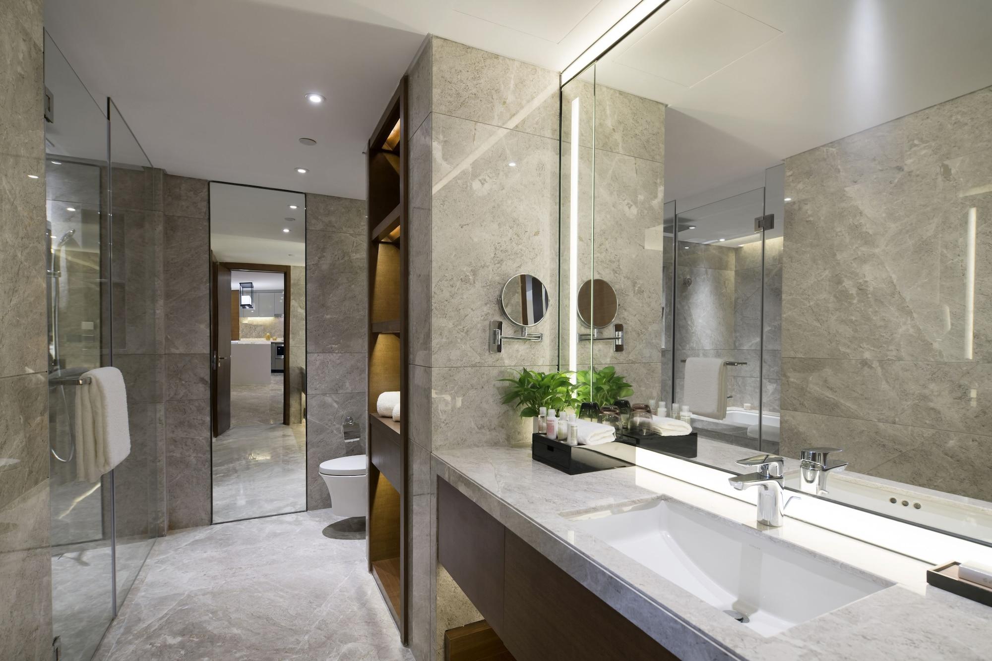Fraser Shenzhen: Infinity Pool & Business Zone Convenience Aparthotel 5*