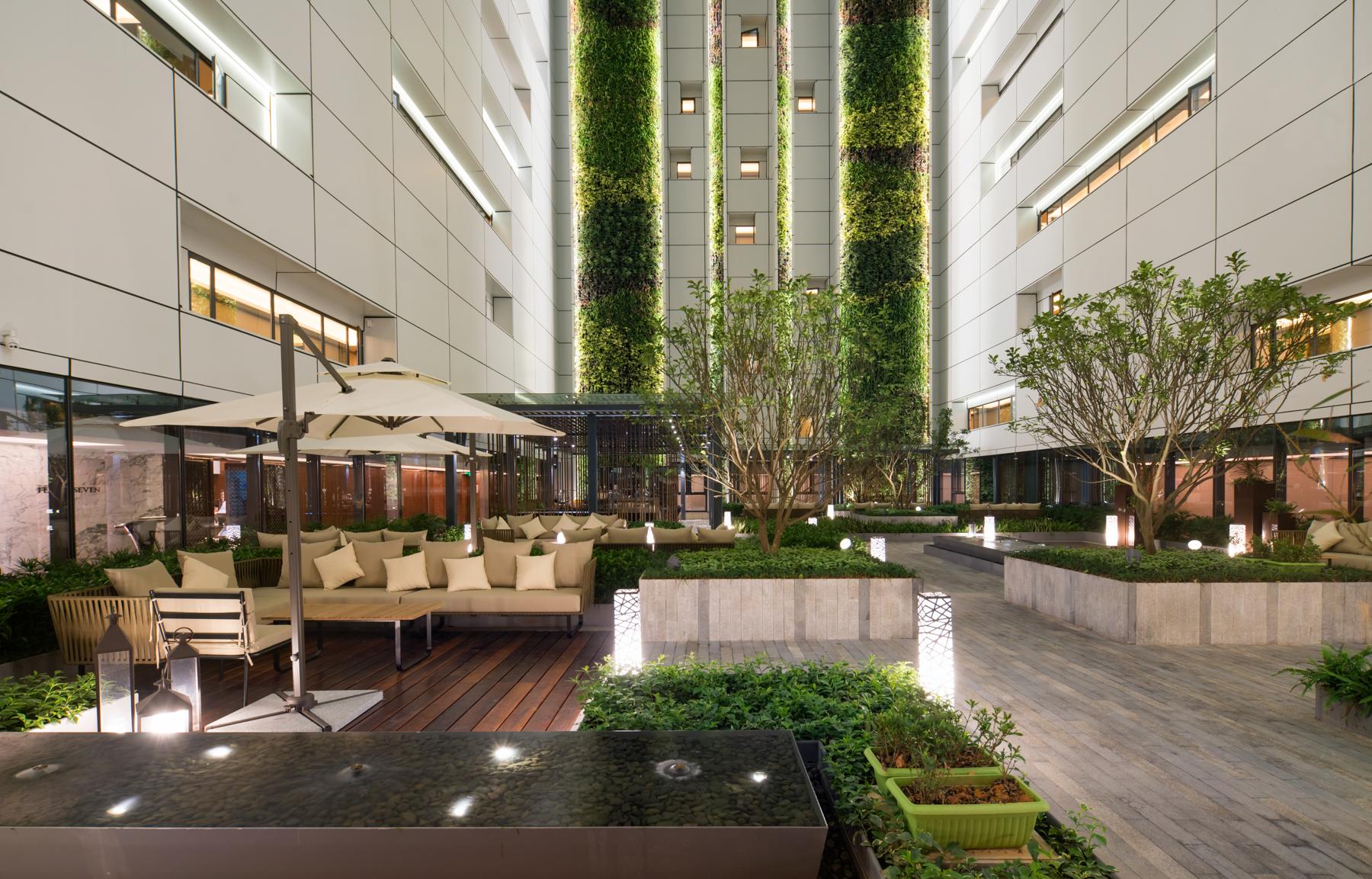 Fraser Shenzhen: Infinity Pool & Business Zone Convenience 5*