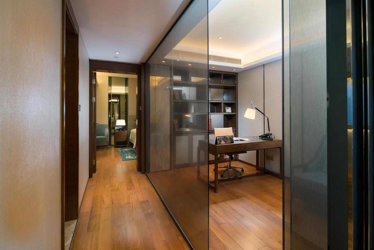 Aparthotel Fraser Shenzhen: Infinity Pool & Business Zone Convenience