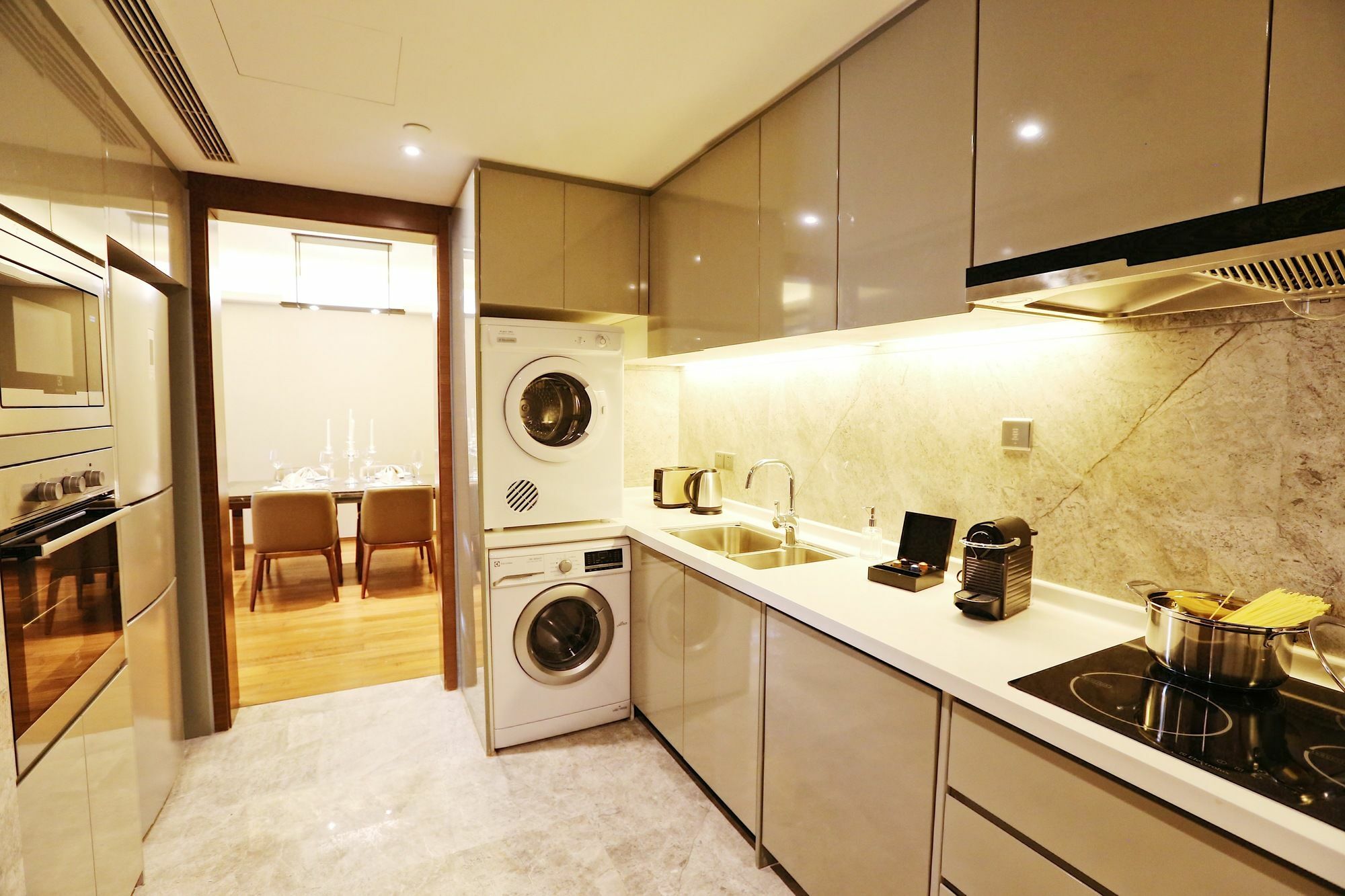 Fraser Shenzhen: Infinity Pool & Business Zone Convenience Aparthotel 5*